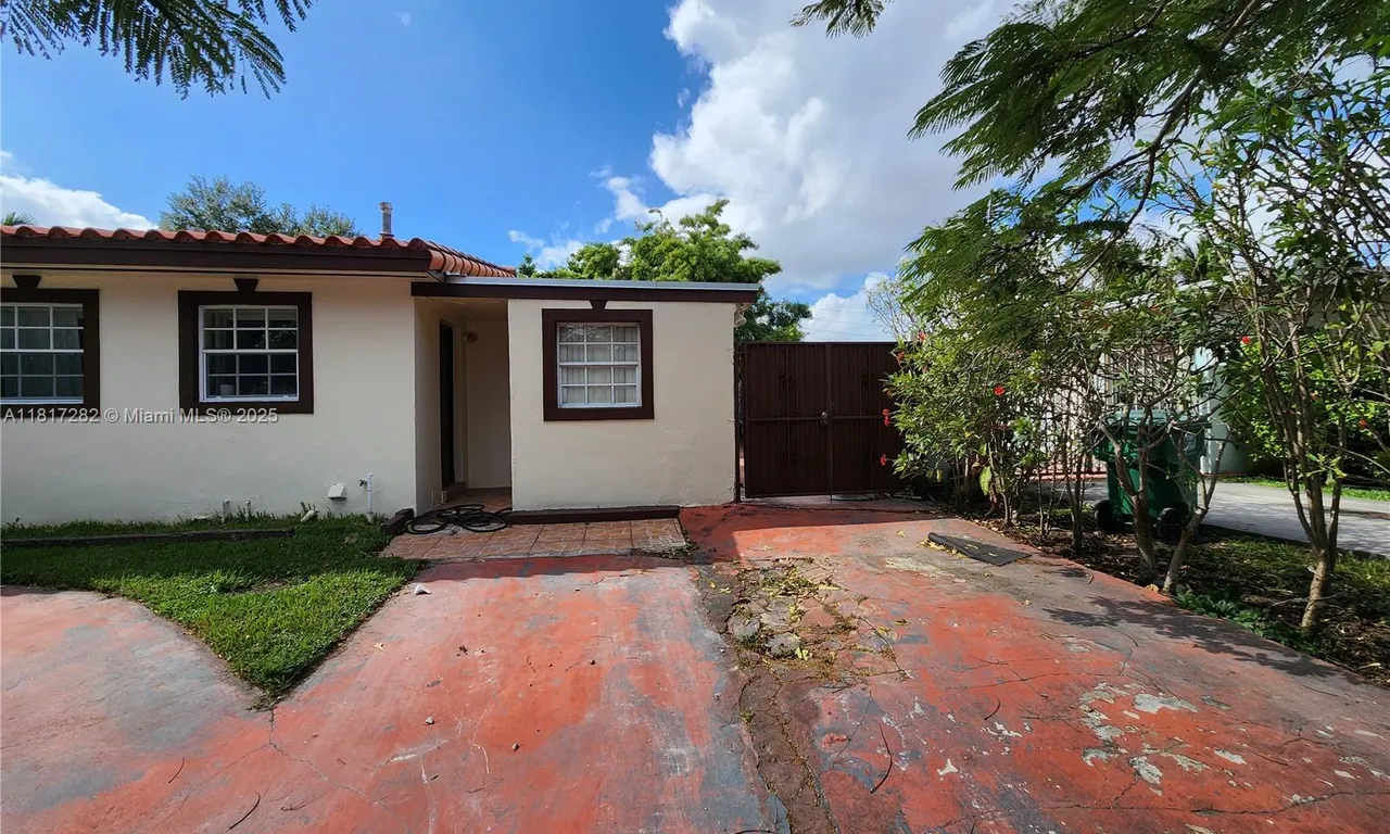 2210 SW 89th Ct # 0, Miami FL 33165