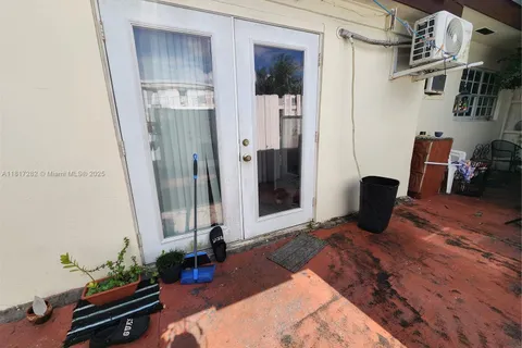 2210 SW 89th Ct # 0, Miami FL 33165