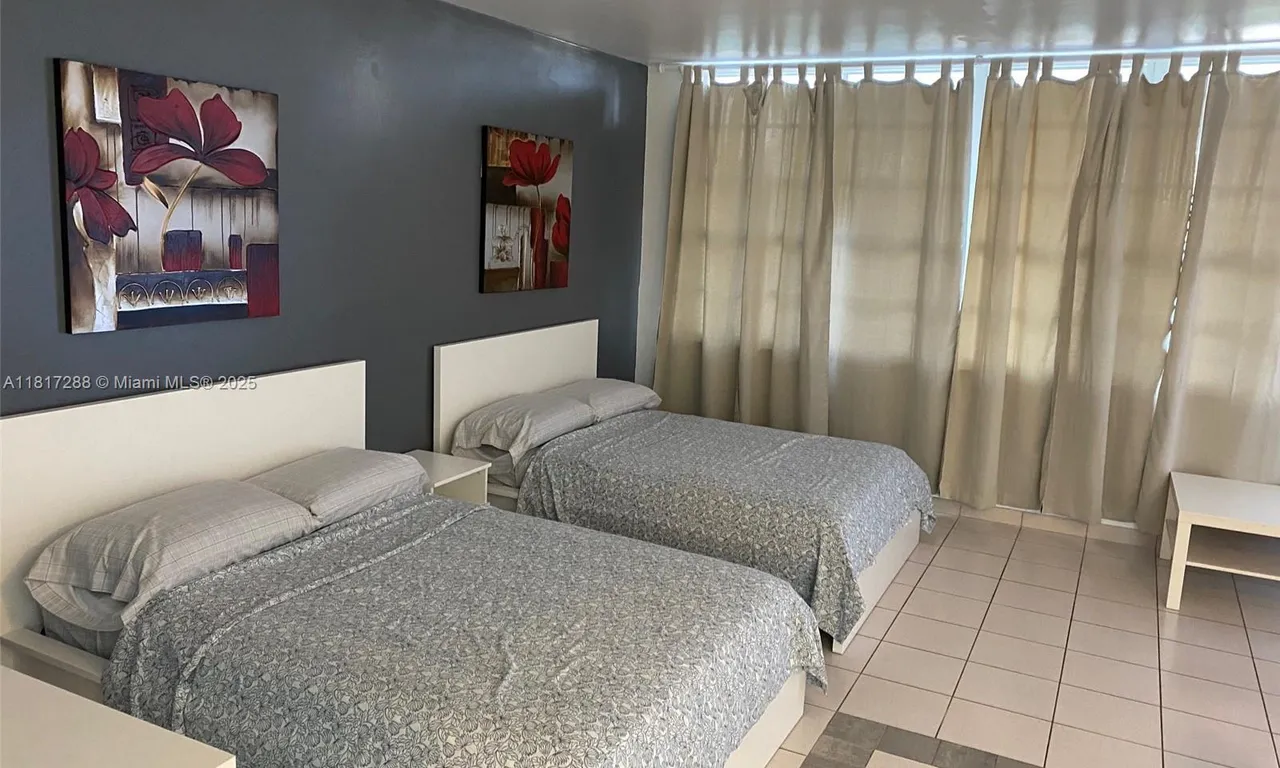 100 Lincoln Rd # 304, Miami Beach FL 33139