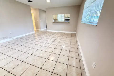 800 SW 10th Ave # 820, Hallandale Beach FL 33009