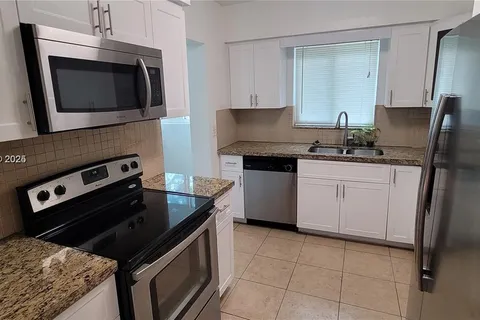 15110 NE 9th Ct # 0, North Miami Beach FL 33162