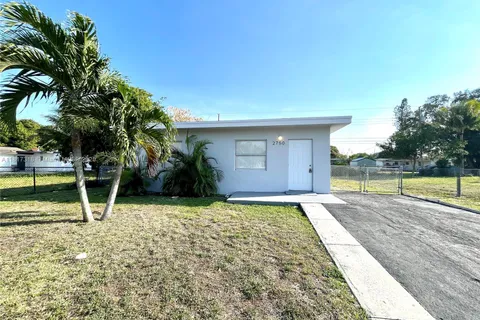 2750 NW 4th Ct, Pompano Beach FL 33069