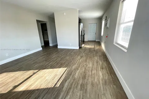 2750 NW 4th Ct, Pompano Beach FL 33069