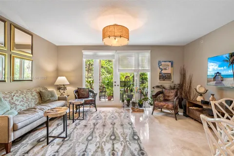 3540 Main Hwy # 308, Miami FL 33133