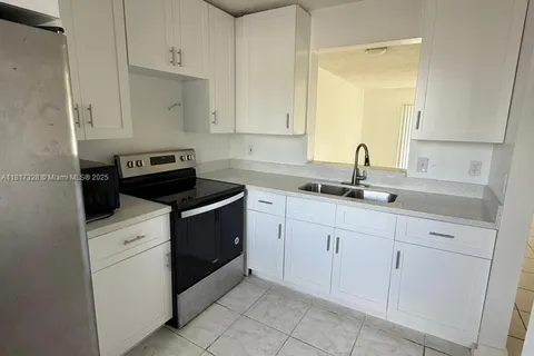 8700 N Sherman Cir # 108, Miramar FL 33025