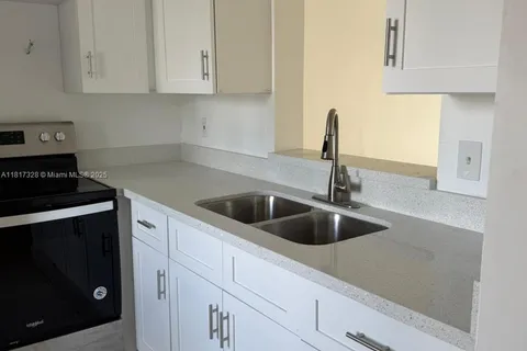 8700 N Sherman Cir # 108, Miramar FL 33025