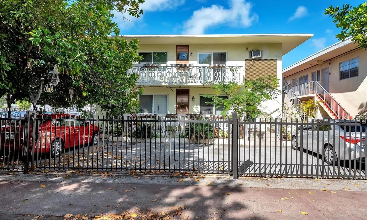 626 Meridian Ave # 10, Miami Beach FL 33139
