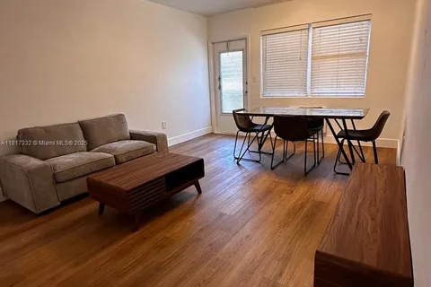 626 Meridian Ave # 10, Miami Beach FL 33139