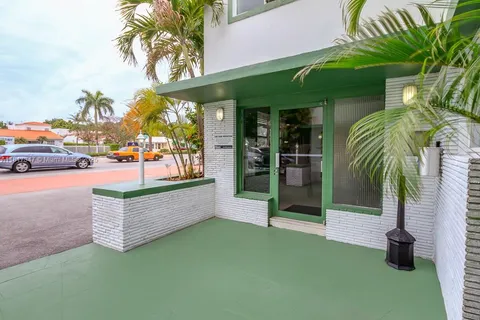 1334 Alton Rd # A2, Miami Beach FL 33139