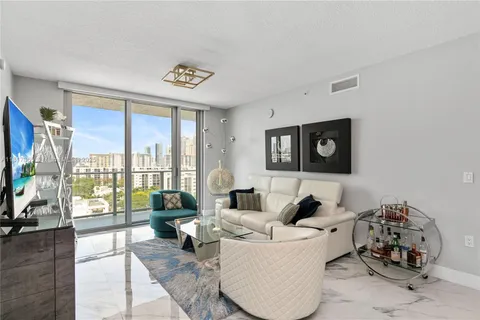 330 Sunny Isles Blvd # 1103, Sunny Isles Beach FL 33160