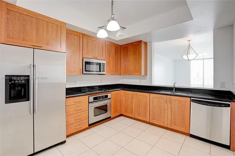 3340 NE 190 ST # 1204, Aventura FL 33180
