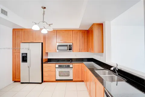 3340 NE 190 ST # 1204, Aventura FL 33180