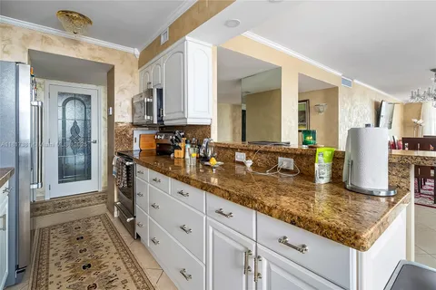 250 174th St # 1704, Sunny Isles Beach FL 33160