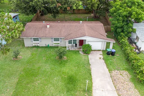 4915 PINE NEEDLE DR, Orlando FL 32808