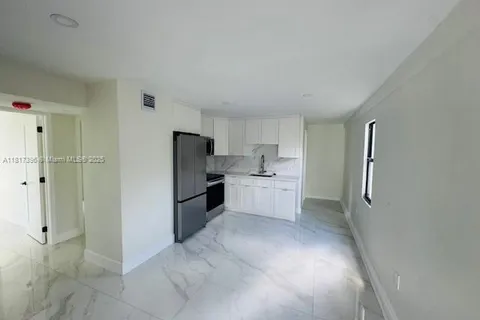 905 SW 13th Ct # 3, Miami FL 33135