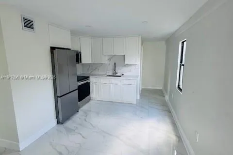 905 SW 13th Ct # 3, Miami FL 33135