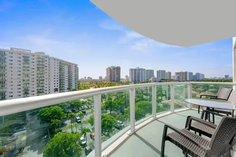 19370 Collins Ave # 916, Sunny Isles Beach FL 33160
