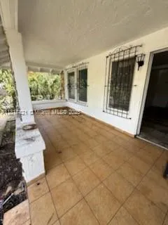 1262 SW 4th St, Miami FL 33135
