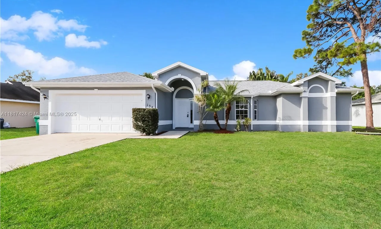 138 SW Bedford Rd, Port St. Lucie FL 34953