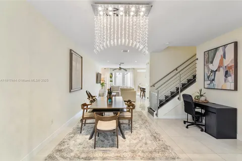 10540 NW 63rd Ter, Doral FL 33178