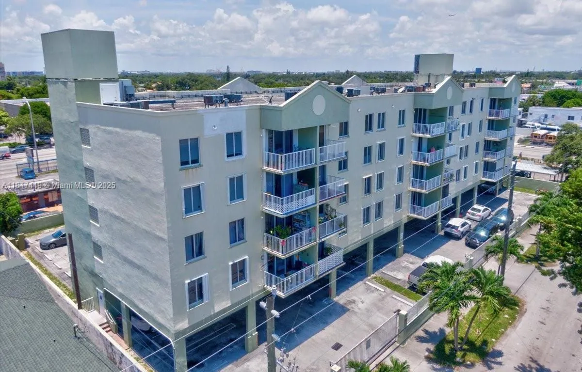 616 NW 26th Ave # 210, Miami FL 33125