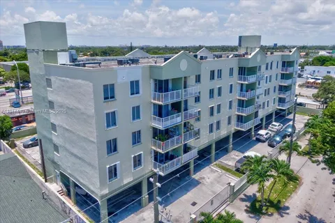 616 NW 26th Ave # 210, Miami FL 33125