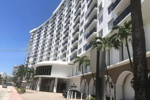 6039 Collins Ave # 1131, Miami Beach FL 33140