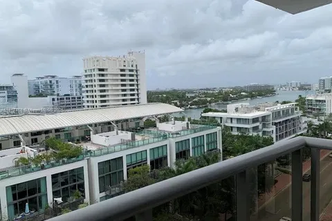 6039 Collins Ave # 1131, Miami Beach FL 33140