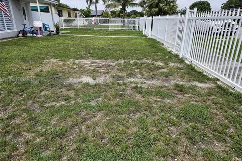 14720 SW 301st St, Homestead FL 33033