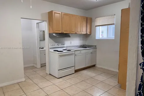 1021 NW 3rd St # 206, Miami FL 33128