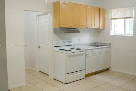 1021 NW 3rd St # 206, Miami FL 33128