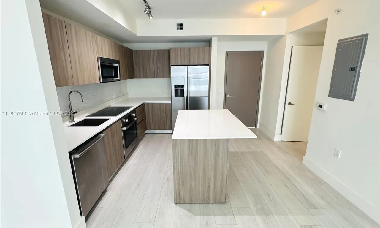 201 SW 17th Rd # 603, Miami FL 33129