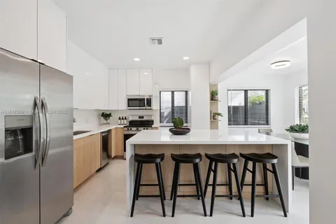 326 SW 20th Rd, Miami FL 33129