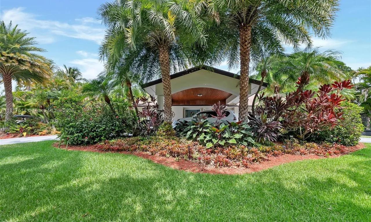 18120 SW 88th Ct, Palmetto Bay FL 33157