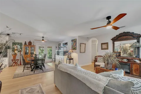 18120 SW 88th Ct, Palmetto Bay FL 33157