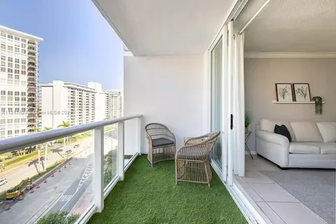 5601 Collins Ave # 923, Miami Beach FL 33140