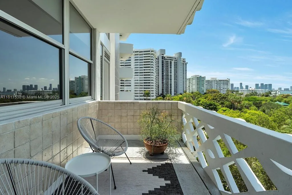 20 Island Ave # 605, Miami Beach FL 33139