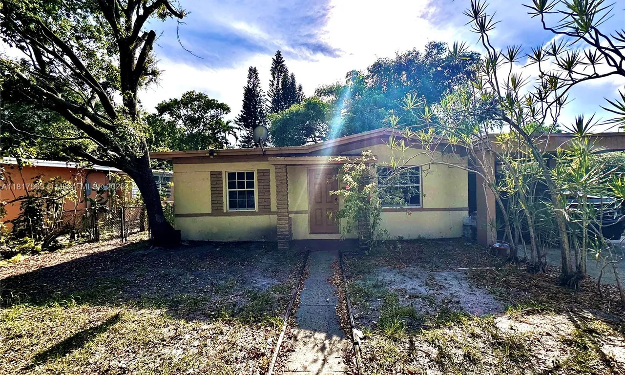 13630 NW 5th Ave, North Miami FL 33168