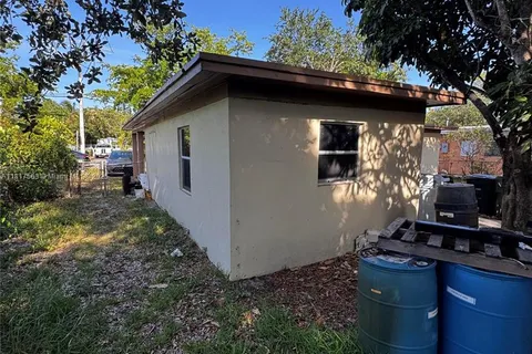 13630 NW 5th Ave, North Miami FL 33168
