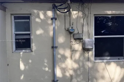 13630 NW 5th Ave, North Miami FL 33168