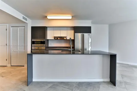9821 E Bay Harbor Dr # 902, Bay Harbor Islands FL 33154