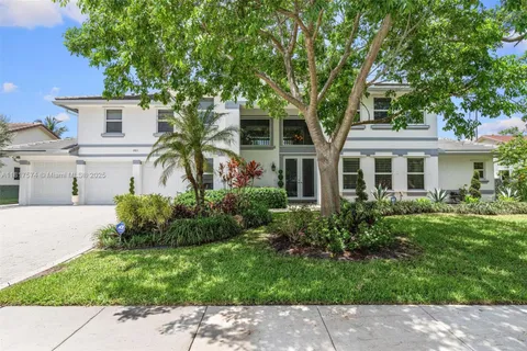 19821 NW 4th St, Pembroke Pines FL 33029
