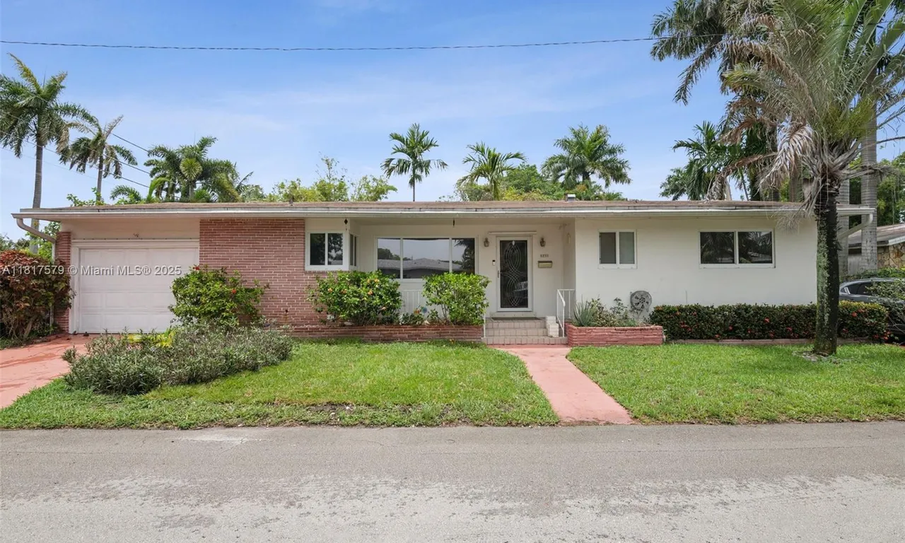1231 N 15th Ct, Hollywood FL 33020