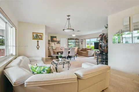 1231 N 15th Ct, Hollywood FL 33020