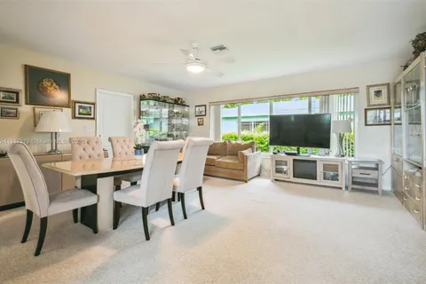 1231 N 15th Ct, Hollywood FL 33020