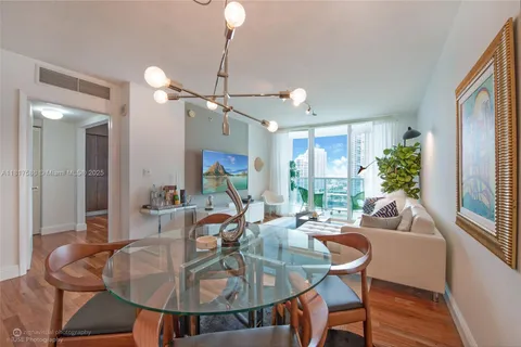 31 SE 5 St # 2903, Miami FL 33131