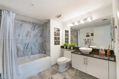 31 SE 5 St # 2903, Miami FL 33131