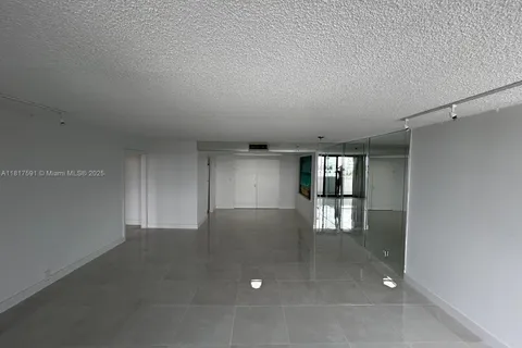 10101 E Bay Harbor Dr # 710, Bay Harbor Islands FL 33154