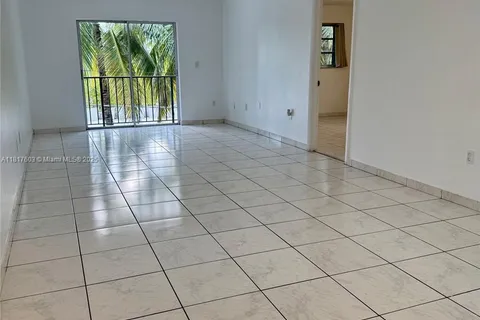 1900 Meridian Ave # 301, Miami Beach FL 33139