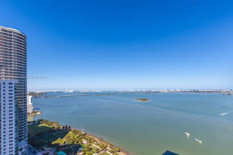 1717 N Bayshore Dr # 3851, Miami FL 33132